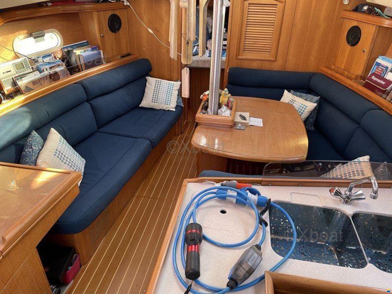 Hunter 356
