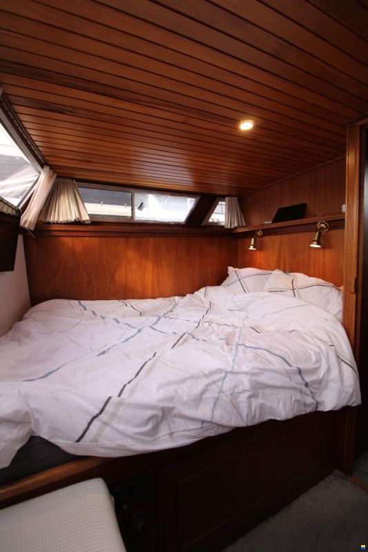 Condor Yachting 123 Fly AK