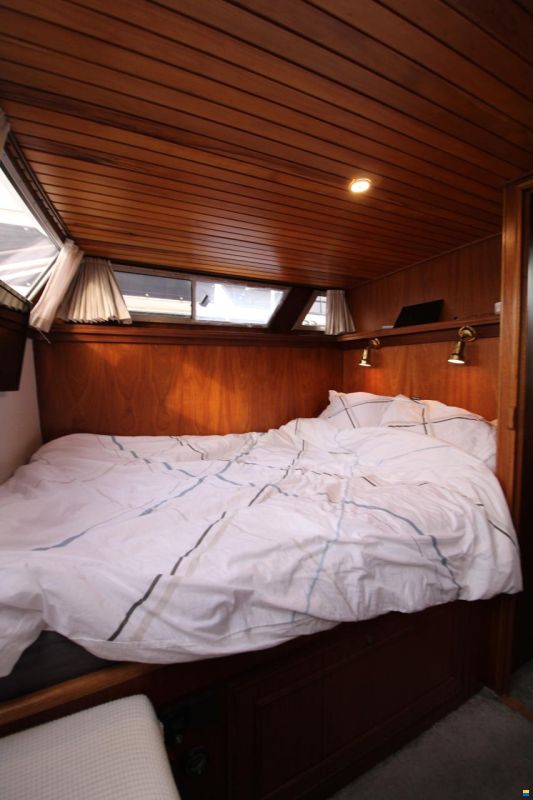Condor Yachting 123 Fly AK
