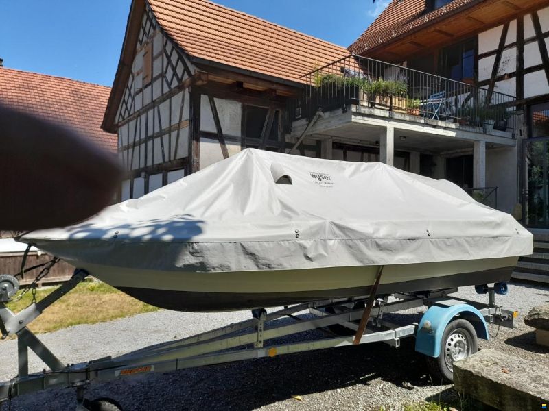 Lami Muovilami Lami 440 RX mit Honda 25 PS
