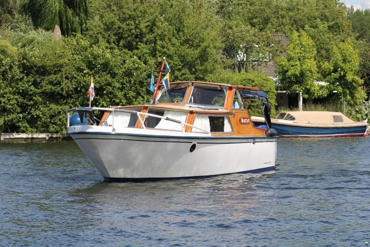 Vecht kruiser 9.50 OK
