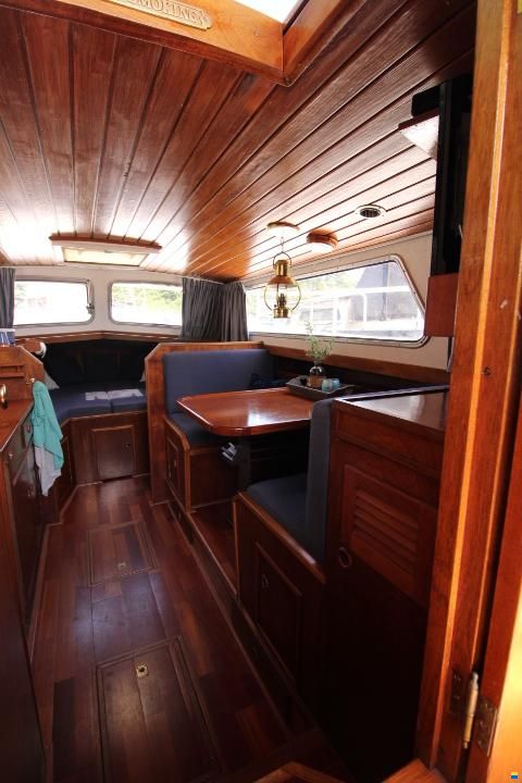 Crown Cruiser 9.30 OK AK