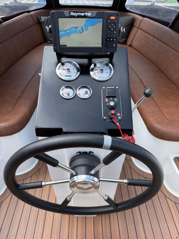 Maxima 600