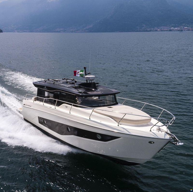 Cranchi T36 crossover