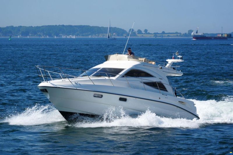 Sealine F34