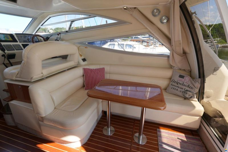 Sealine F34