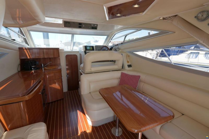 Sealine F34