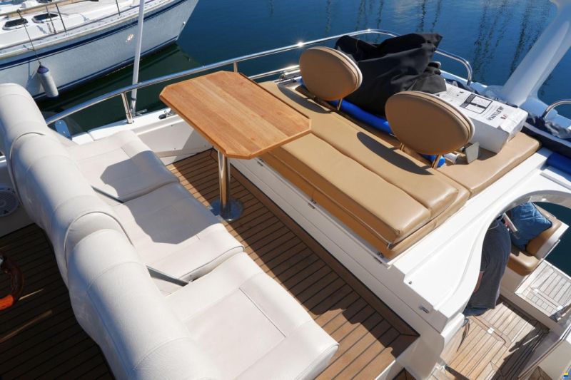 Sealine F34