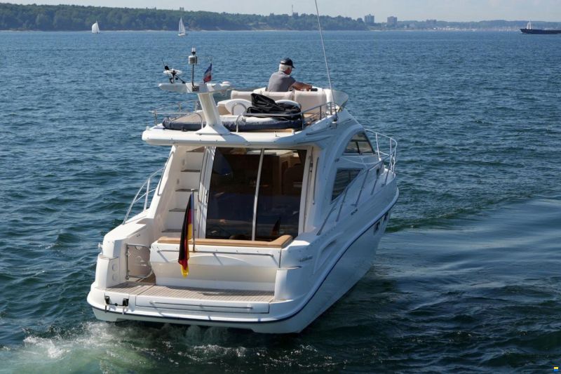 Sealine F34