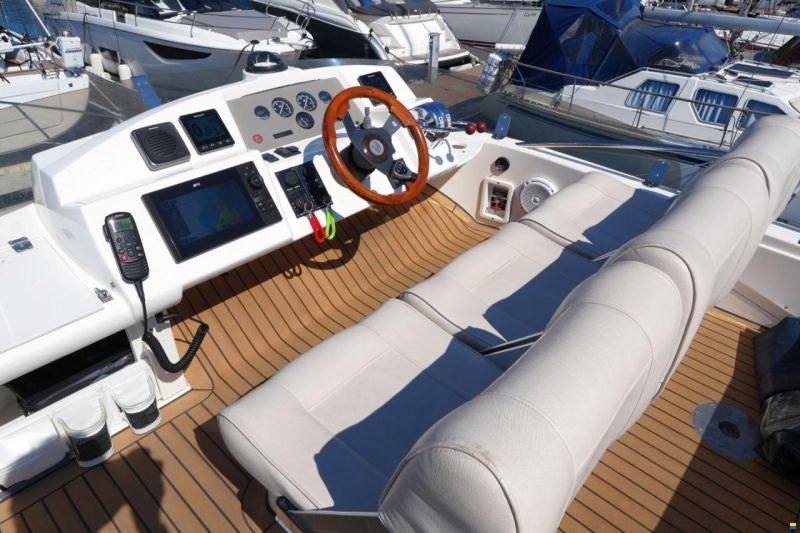 Sealine F34