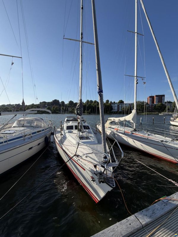 Olsen 38 Decksalon