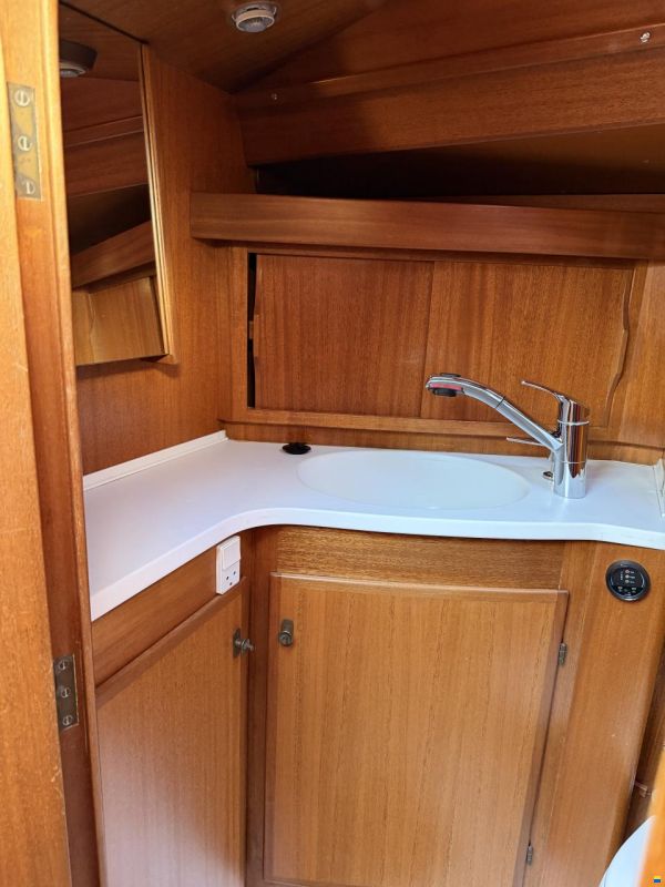 Olsen 38 Decksalon