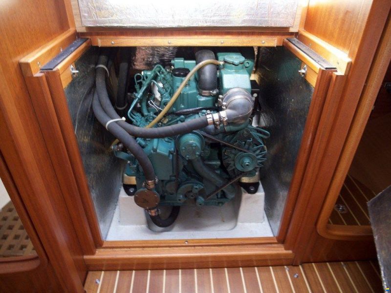 Hallberg-Rassy HR 34
