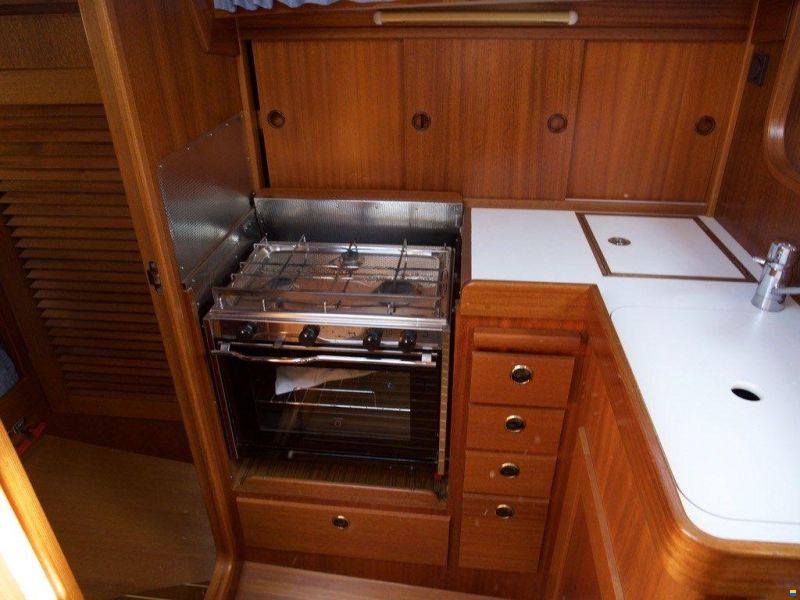 Hallberg-Rassy HR 34