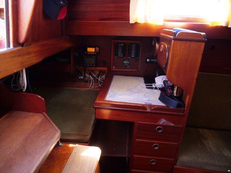 Hallberg-Rassy Mistral 33