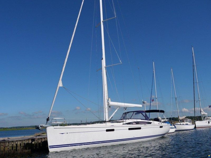 Jeanneau 57 Version 3 Cabin