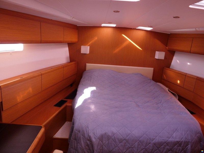 Jeanneau 57 Version 3 Cabin