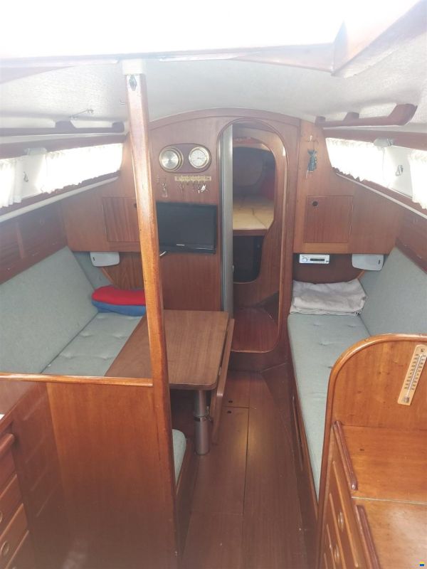 Hallberg-Rassy Mistrees 32
