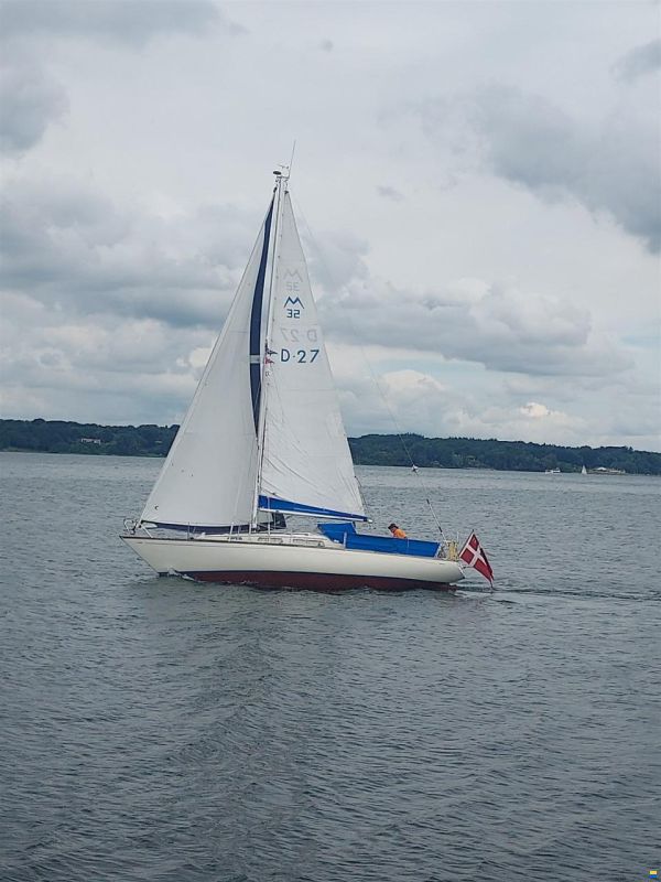 Hallberg-Rassy Mistrees 32