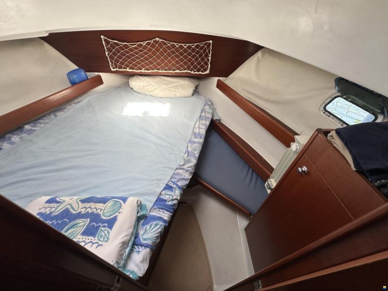 Beneteau Antares 9