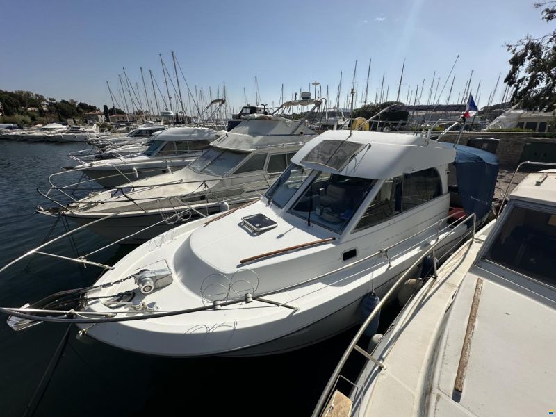 Beneteau Antares 9