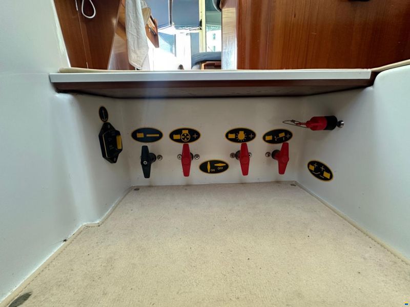 Beneteau Antares 9