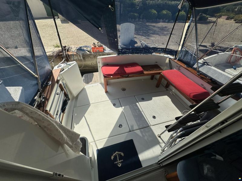 Beneteau Antares 9