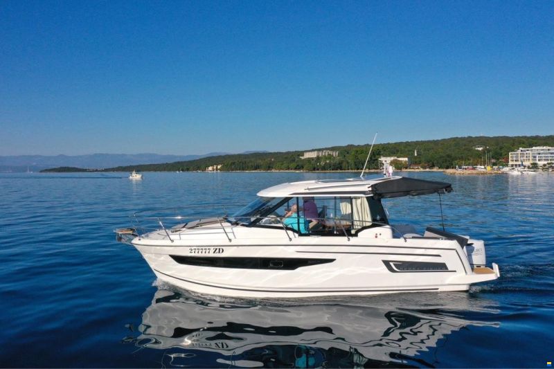 Jeanneau Merry Fisher 895