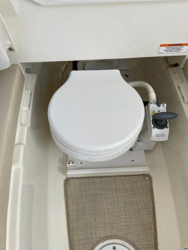 Bayliner 742 Cuddy