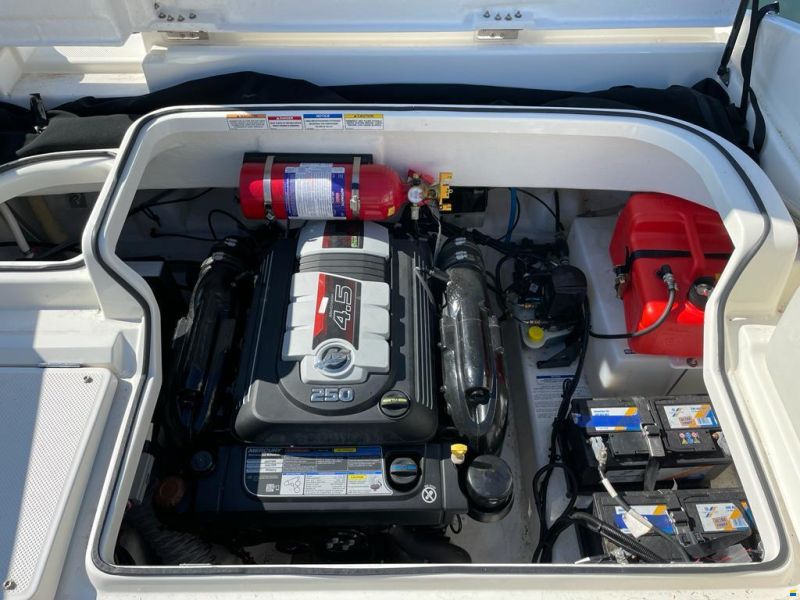 Bayliner 742 Cuddy