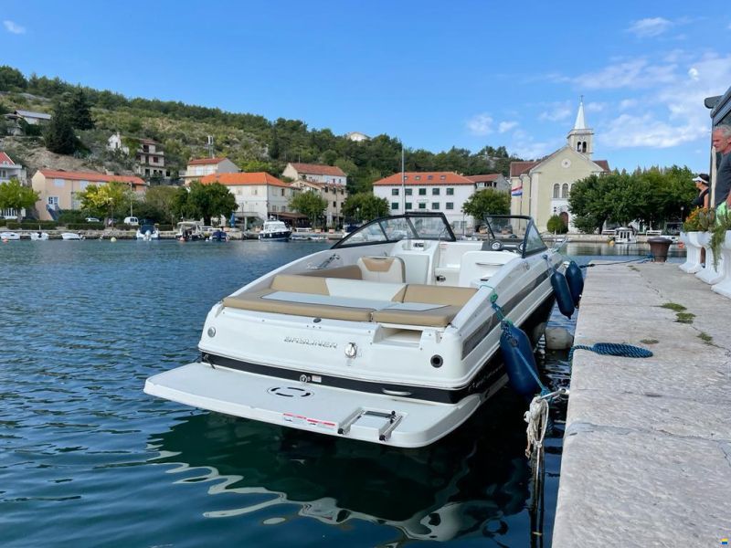 Bayliner 742 Cuddy