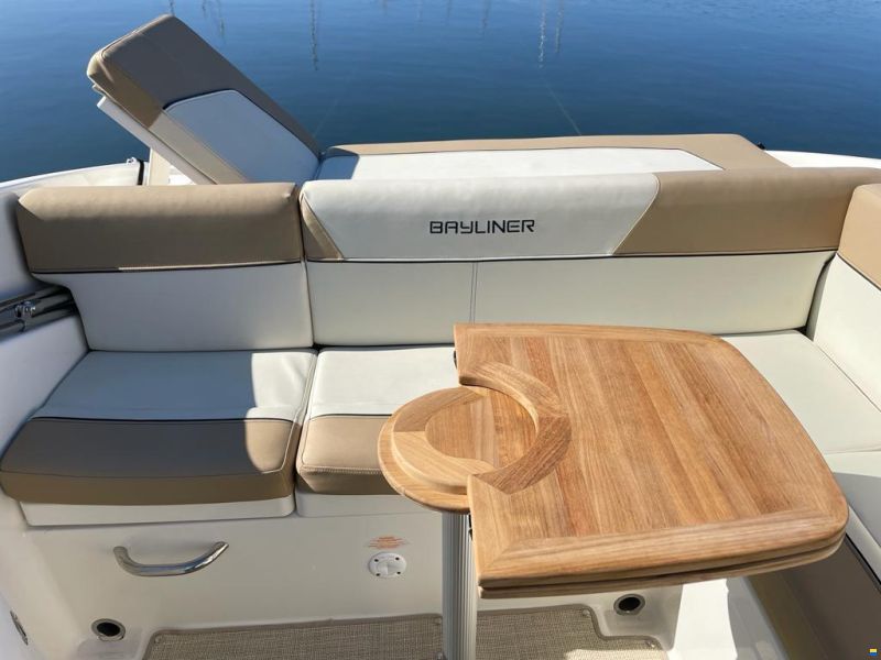 Bayliner 742 Cuddy