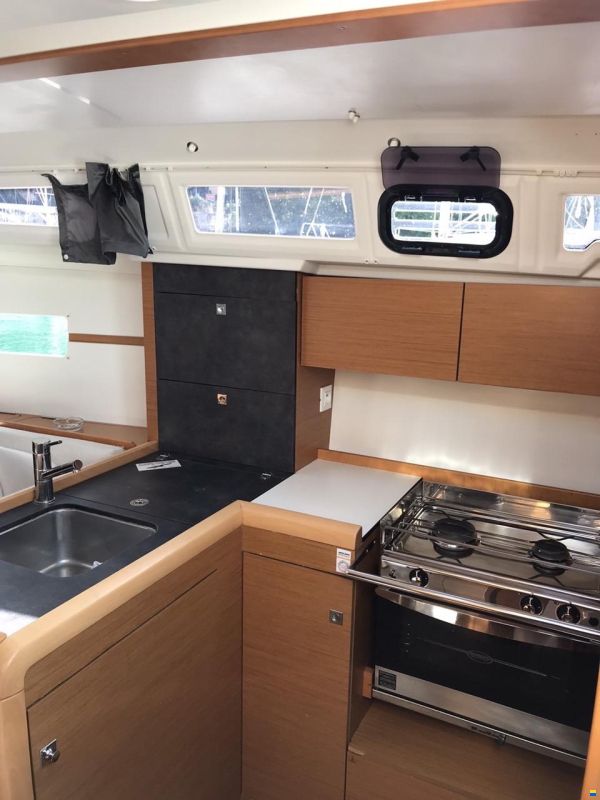 Jeanneau Sun Odyssey 349