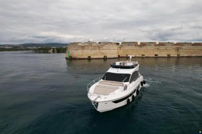 Azimut 53 Fly, 2024