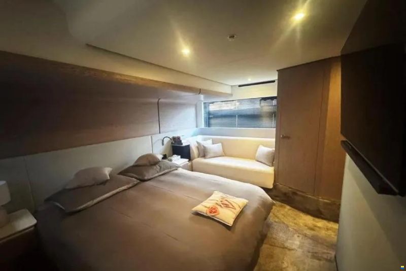 Azimut 53 Fly, 2024