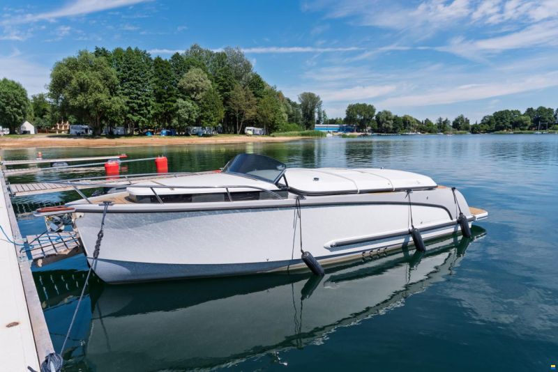 Alfastreet 23 Cabin electric