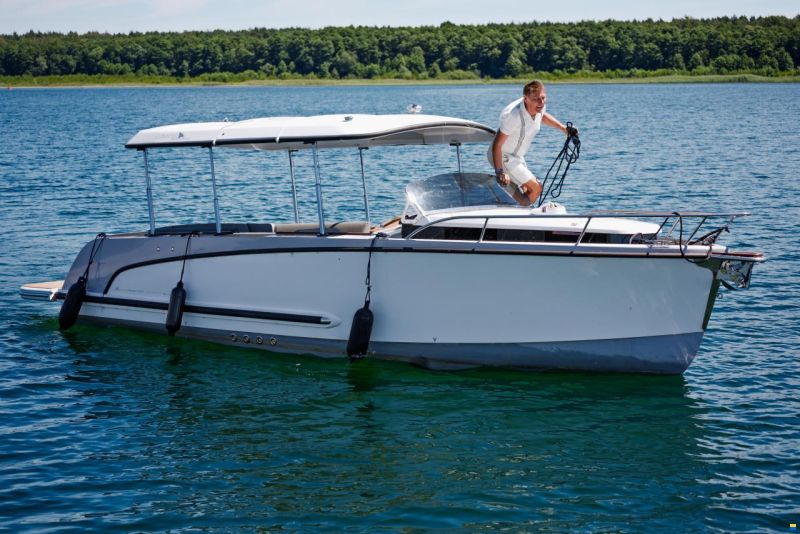 Alfastreet 23 Cabin electric