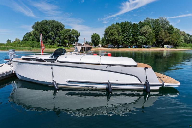 Alfastreet 23 Cabin electric