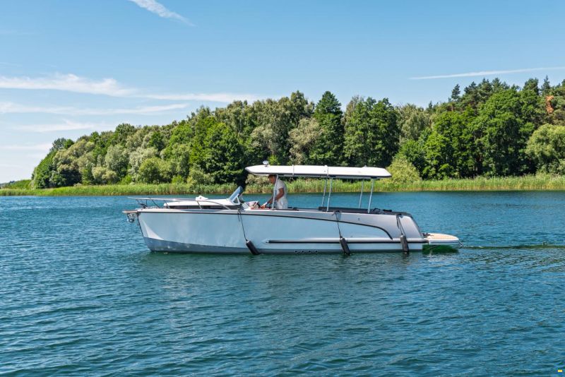Alfastreet 23 Cabin electric
