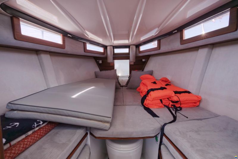 Alfastreet 23 Cabin electric