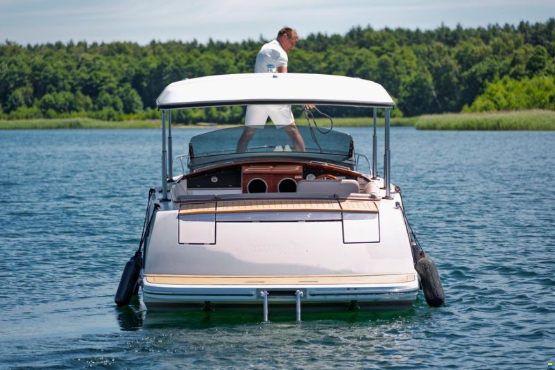Alfastreet 23 Cabin electric