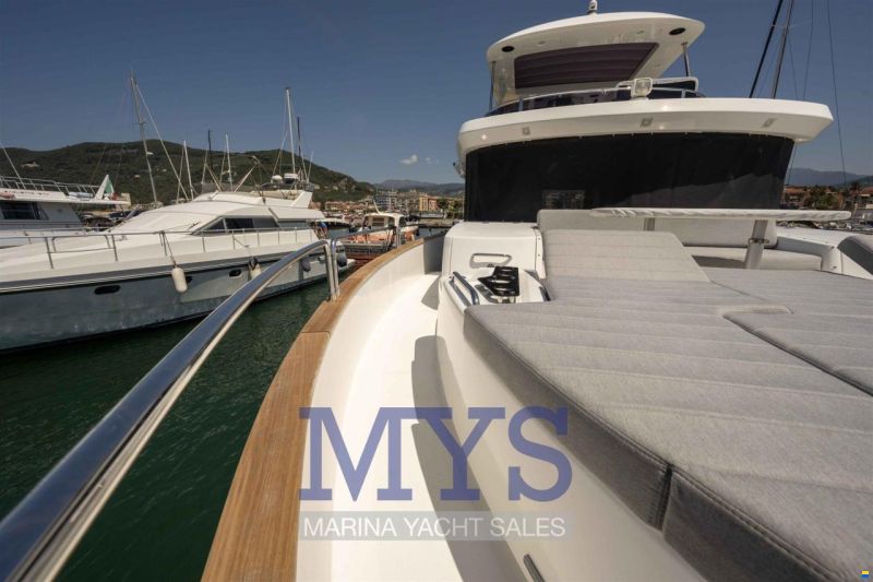 Sirena Yacht 58