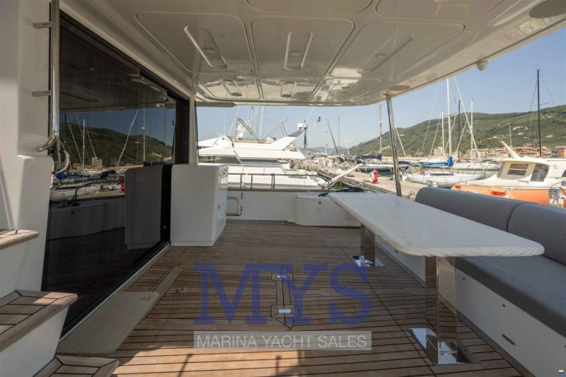 Sirena Yacht 58