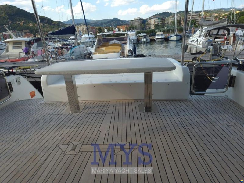 Sirena Yacht 58