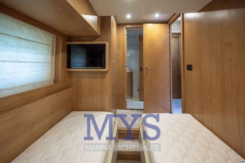 Sirena Yacht 58