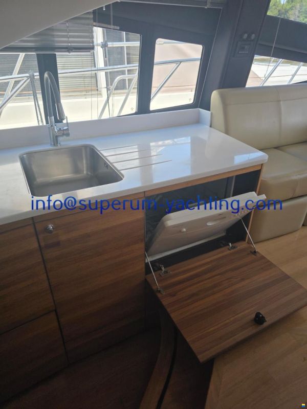 Sealine T50