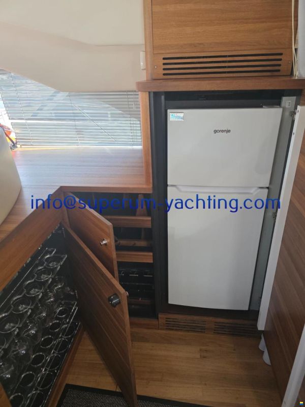 Sealine T50