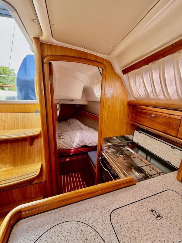 Bavaria 30