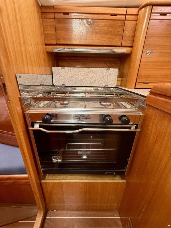 Bavaria 30