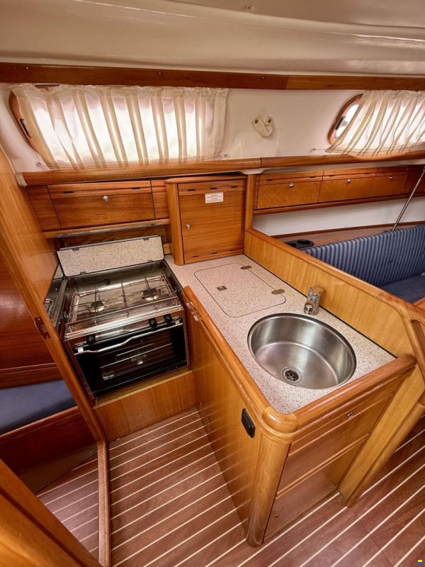 Bavaria 30